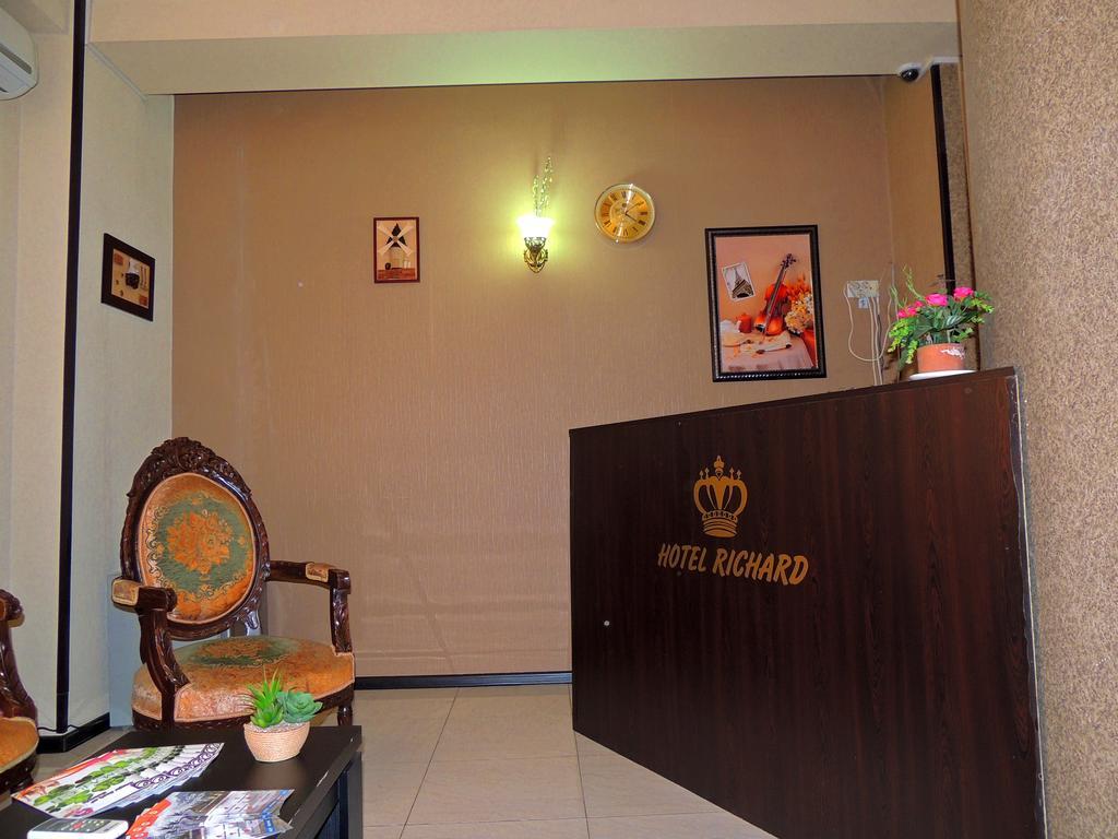 טביליסי Hotel Richard מראה חיצוני תמונה