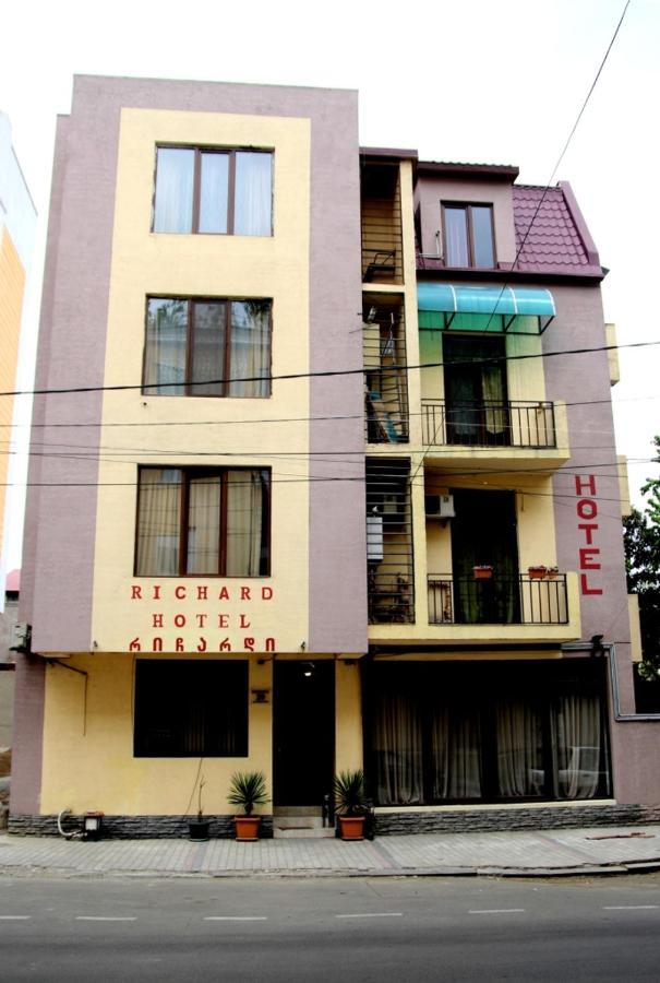 טביליסי Hotel Richard מראה חיצוני תמונה
